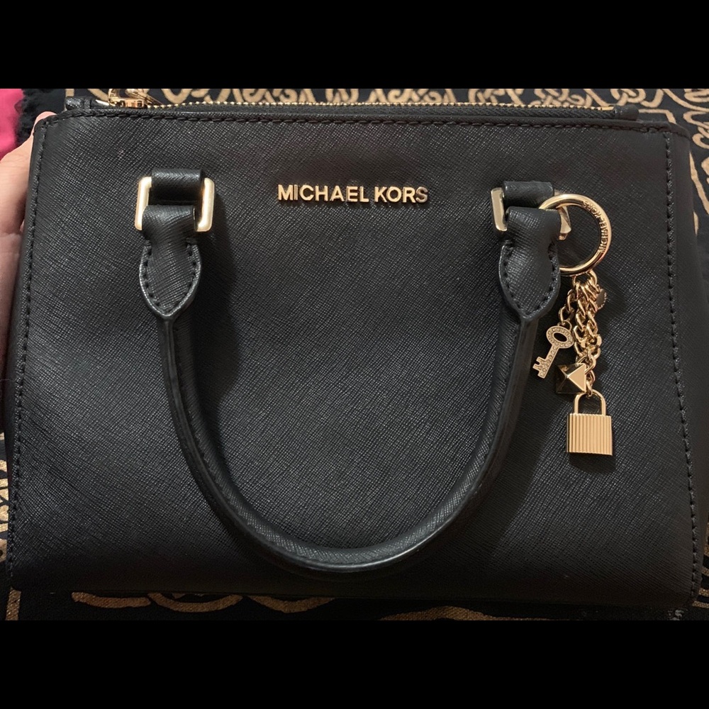 MK Kellen satchel in black